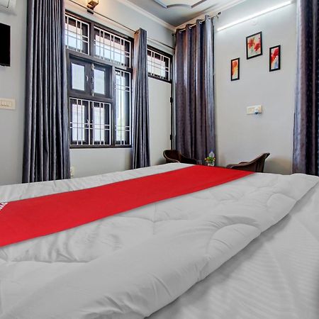 Oyo Flagship 81130 Vanya Guest House Jaipur Ngoại thất bức ảnh
