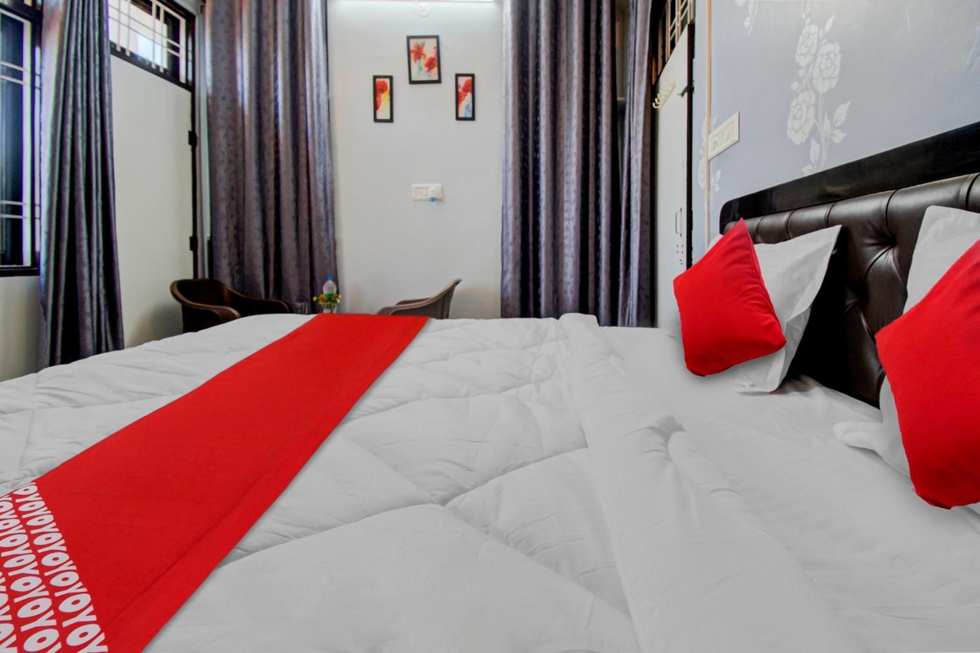 Oyo Flagship 81130 Vanya Guest House Jaipur Ngoại thất bức ảnh