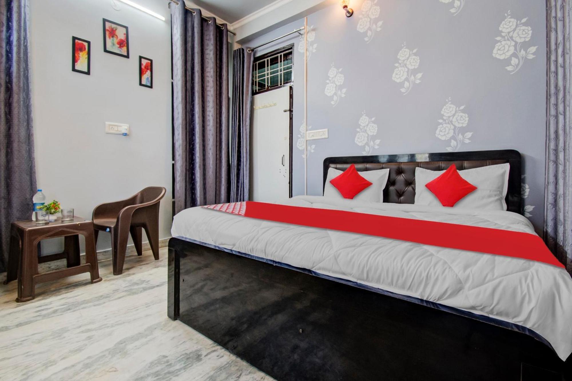 Oyo Flagship 81130 Vanya Guest House Jaipur Ngoại thất bức ảnh