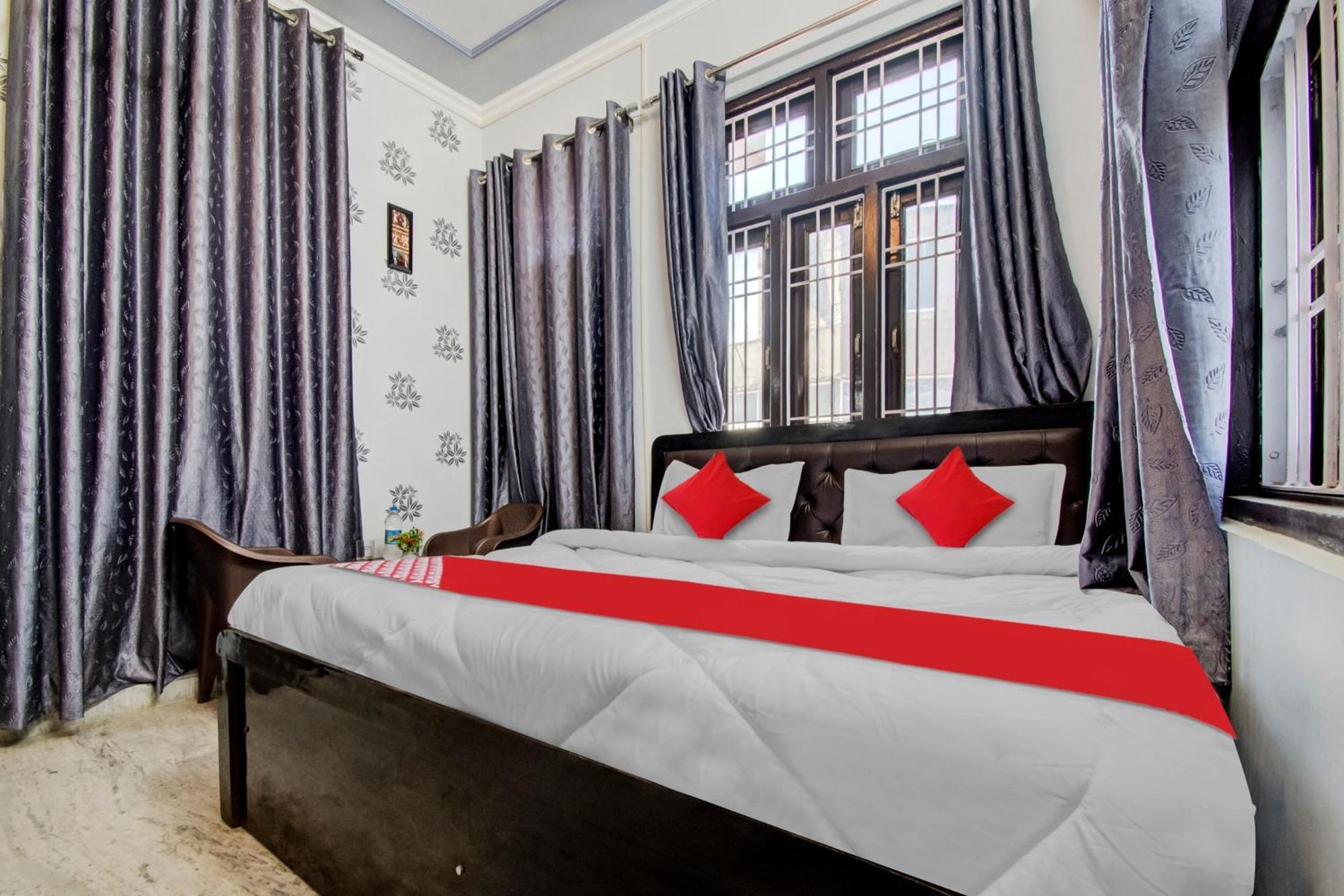Oyo Flagship 81130 Vanya Guest House Jaipur Ngoại thất bức ảnh