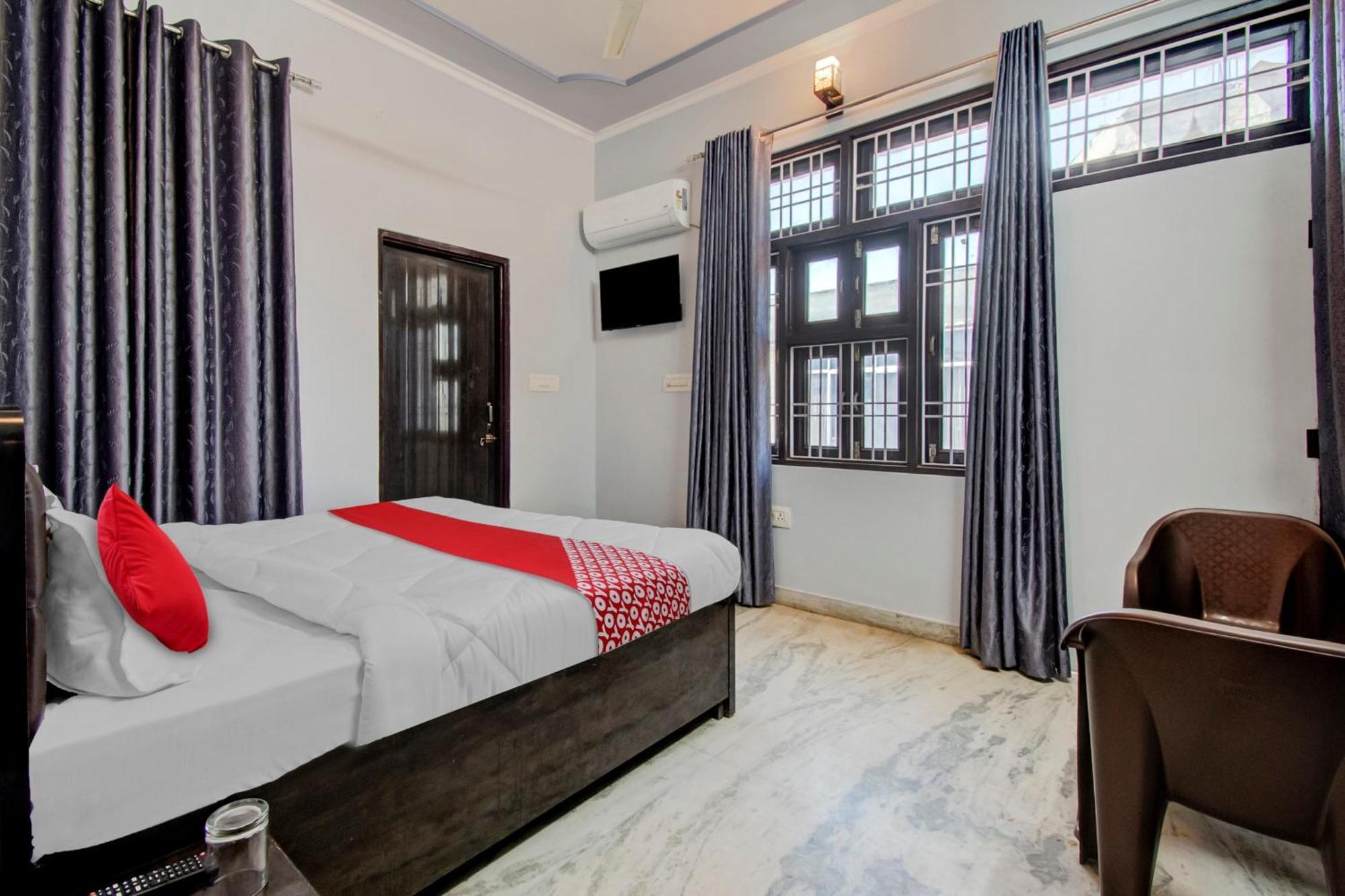 Oyo Flagship 81130 Vanya Guest House Jaipur Ngoại thất bức ảnh