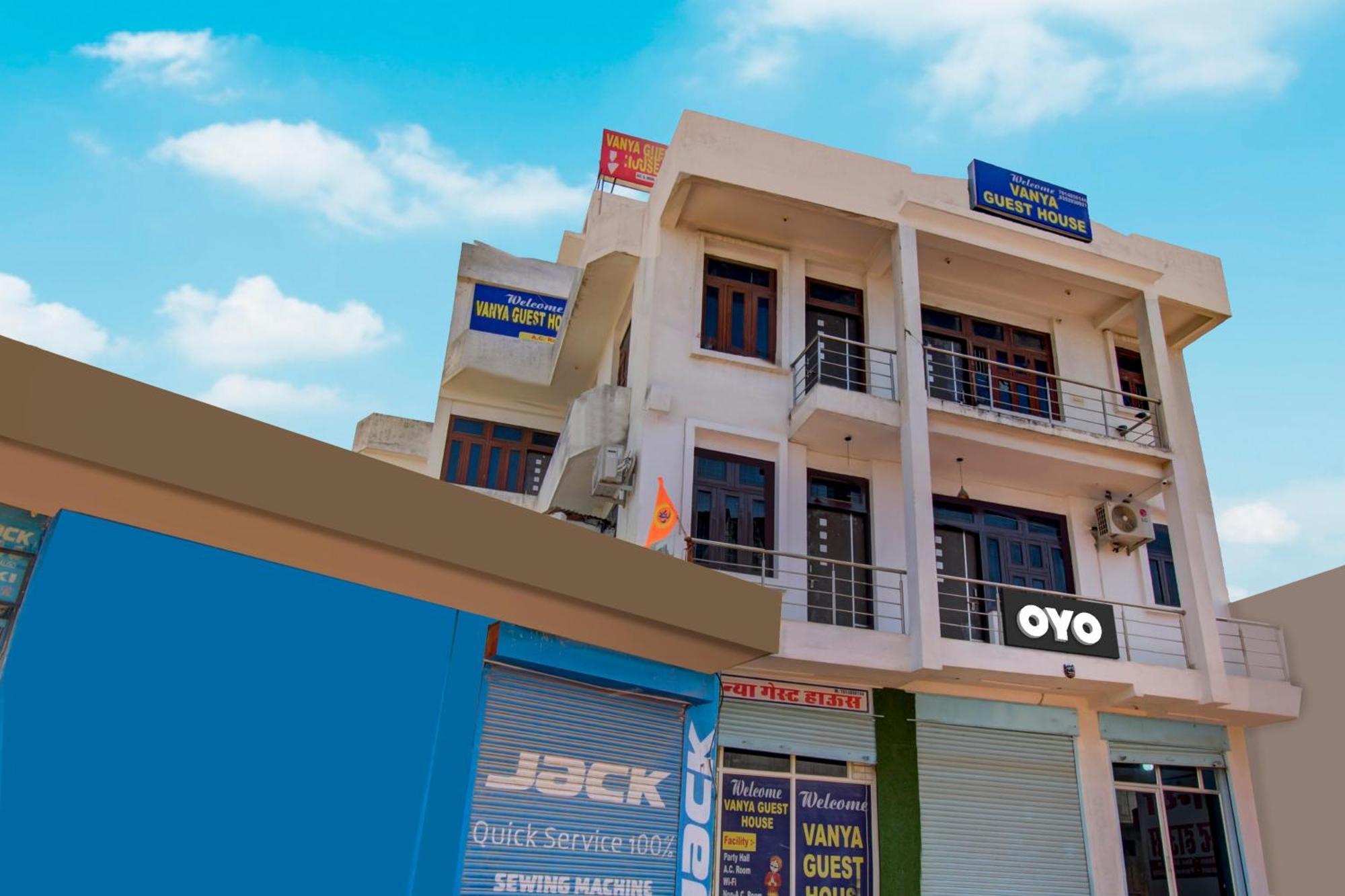 Oyo Flagship 81130 Vanya Guest House Jaipur Ngoại thất bức ảnh
